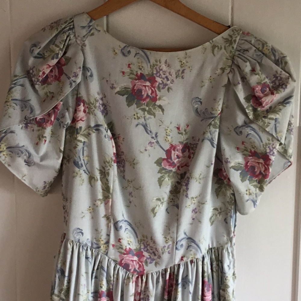 Vintage Laura Ashley long tea length dress